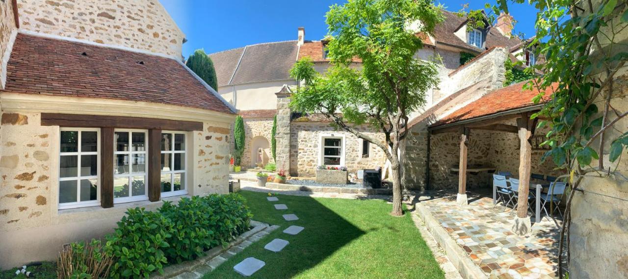 La Maison D'Emilie - Chambres D'Hotes Chaumes-en-Brie Exterior photo